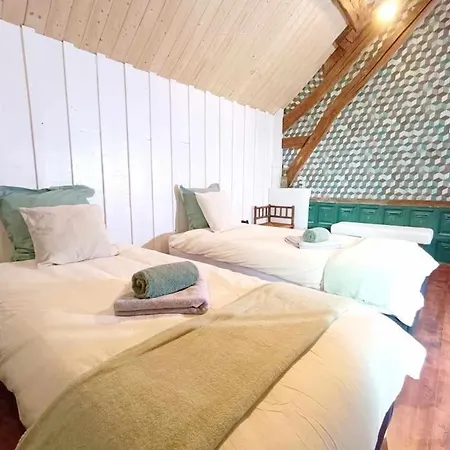 בית נופש A Cote Les Essarts-les-Sezanne