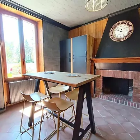 בית נופש A Cote Les Essarts-les-Sezanne